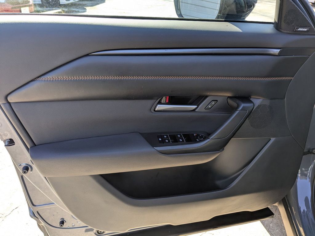 Thumbnail: 2025 Mazda CX-50 - 11