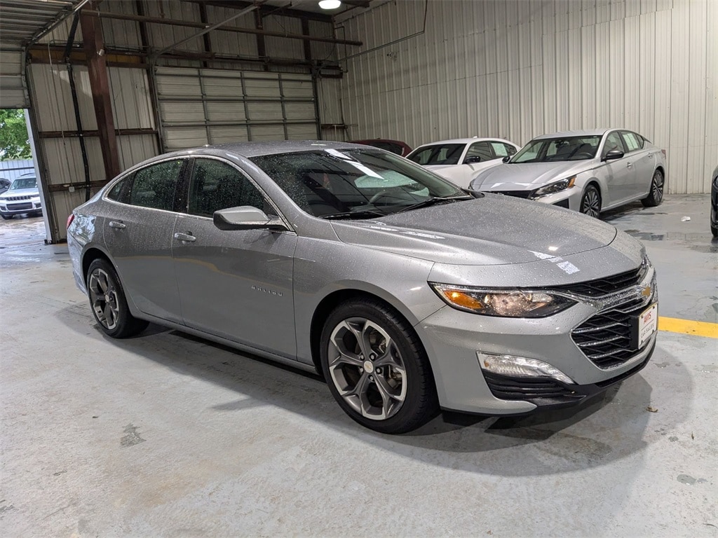 2024 Chevrolet Malibu LT 3