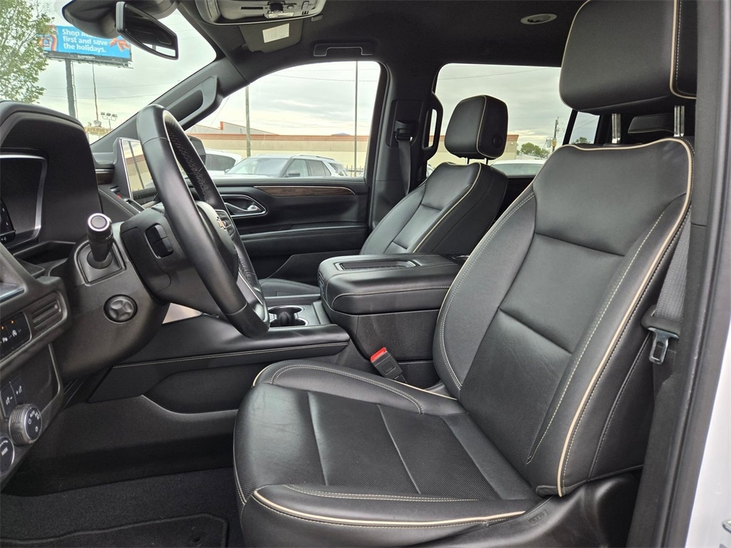 Thumbnail: 2023 Chevrolet Suburban - 15