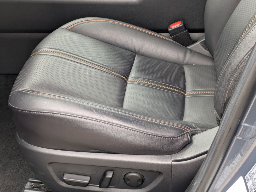 Thumbnail: 2025 Mazda CX-50 - 23