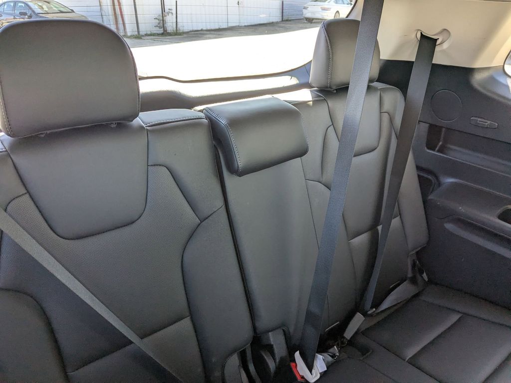 Thumbnail: 2025 Kia Telluride - 29