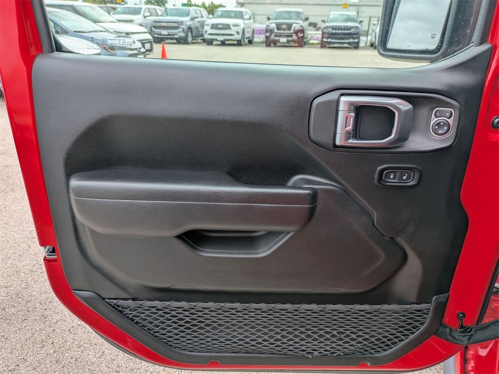 2024 Jeep Wrangler Rubicon 9
