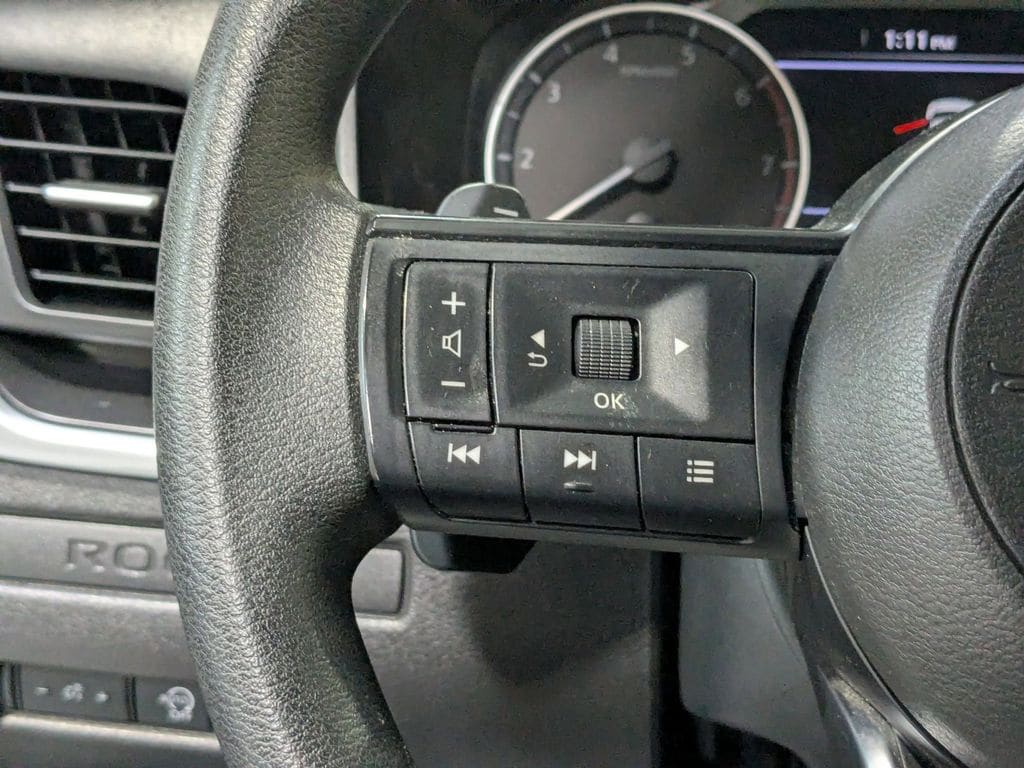 Thumbnail: 2023 Nissan Rogue - 16