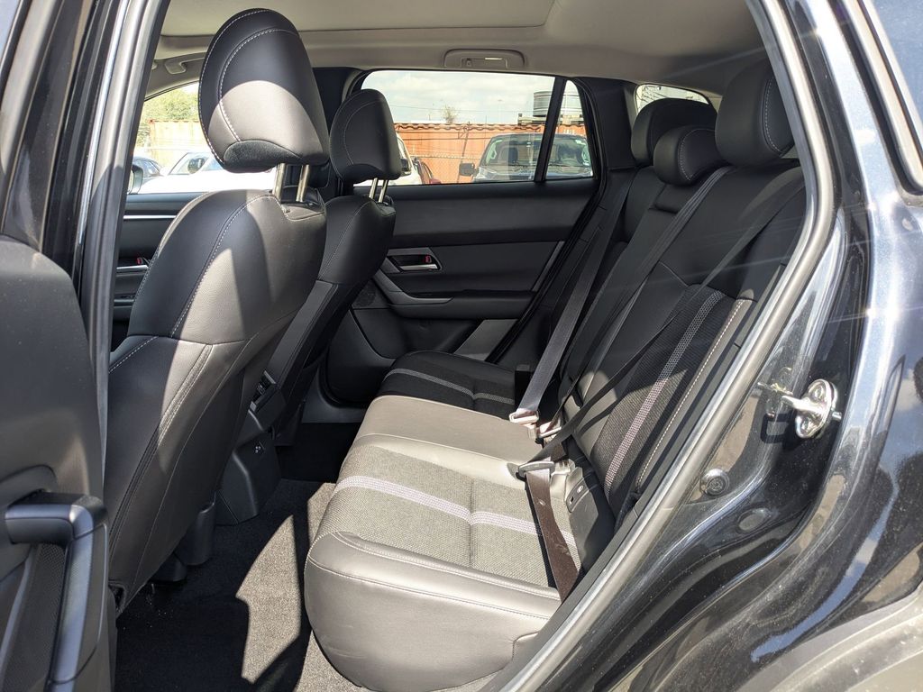 Thumbnail: 2025 Mazda CX-50 - 27