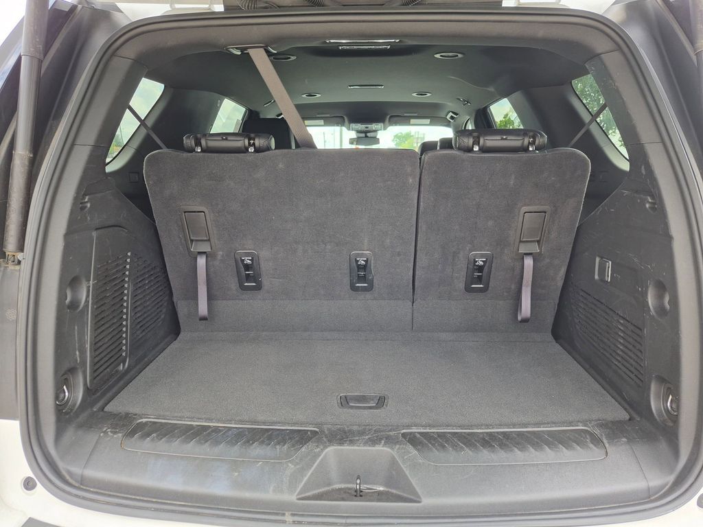 Thumbnail: 2025 Chevrolet Tahoe - 27