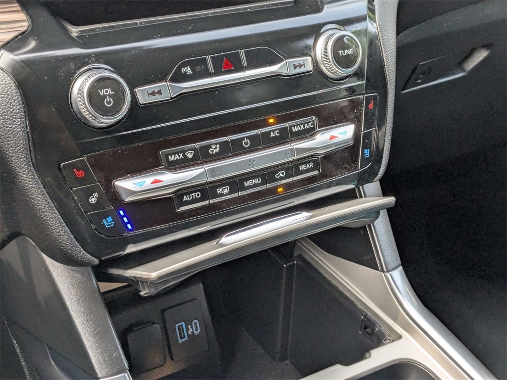 2023 Ford Explorer Limited 22
