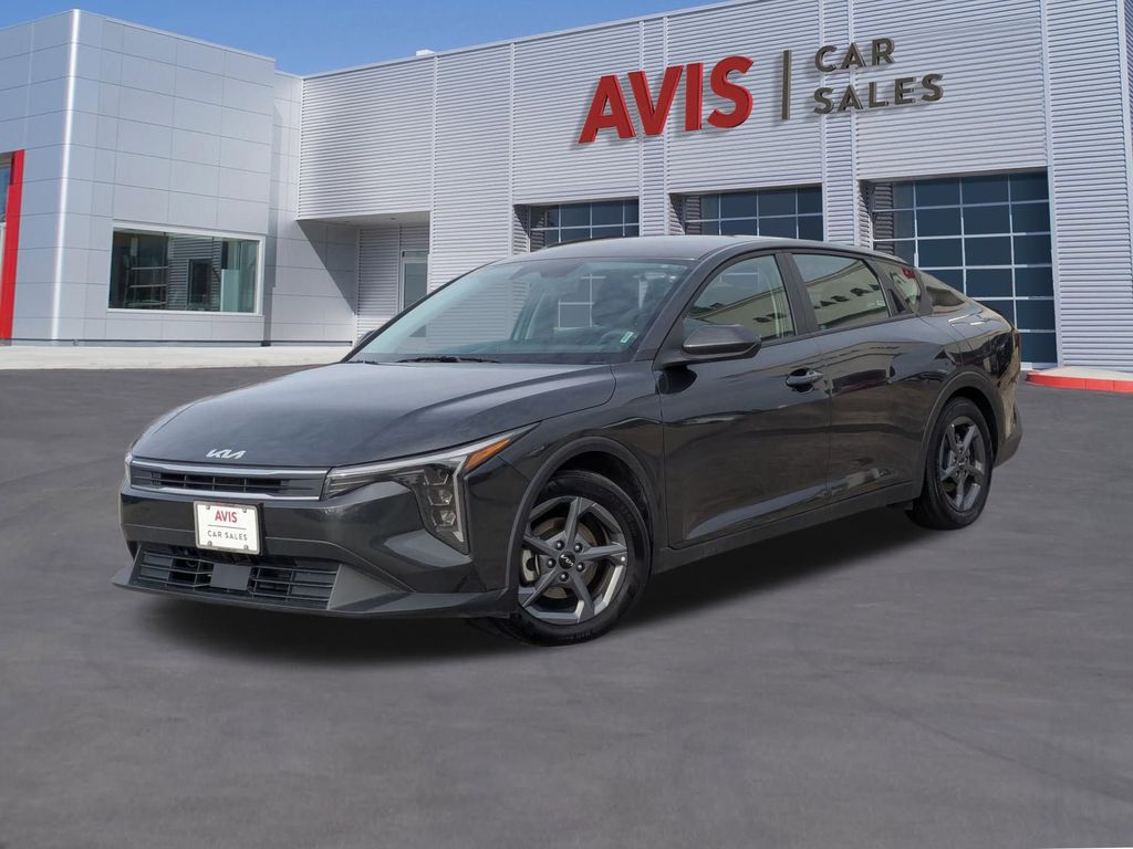 Thumbnail: 2025 Kia K4 - 1