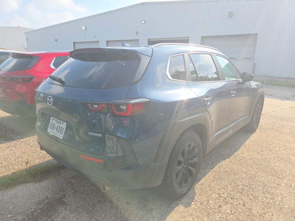 Thumbnail: 2025 Mazda CX-50 - 9