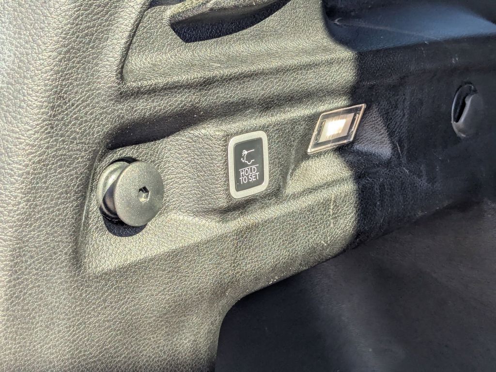 Thumbnail: 2024 Jeep Grand Cherokee L - 29