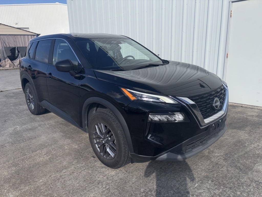 Thumbnail: 2023 Nissan Rogue - 3