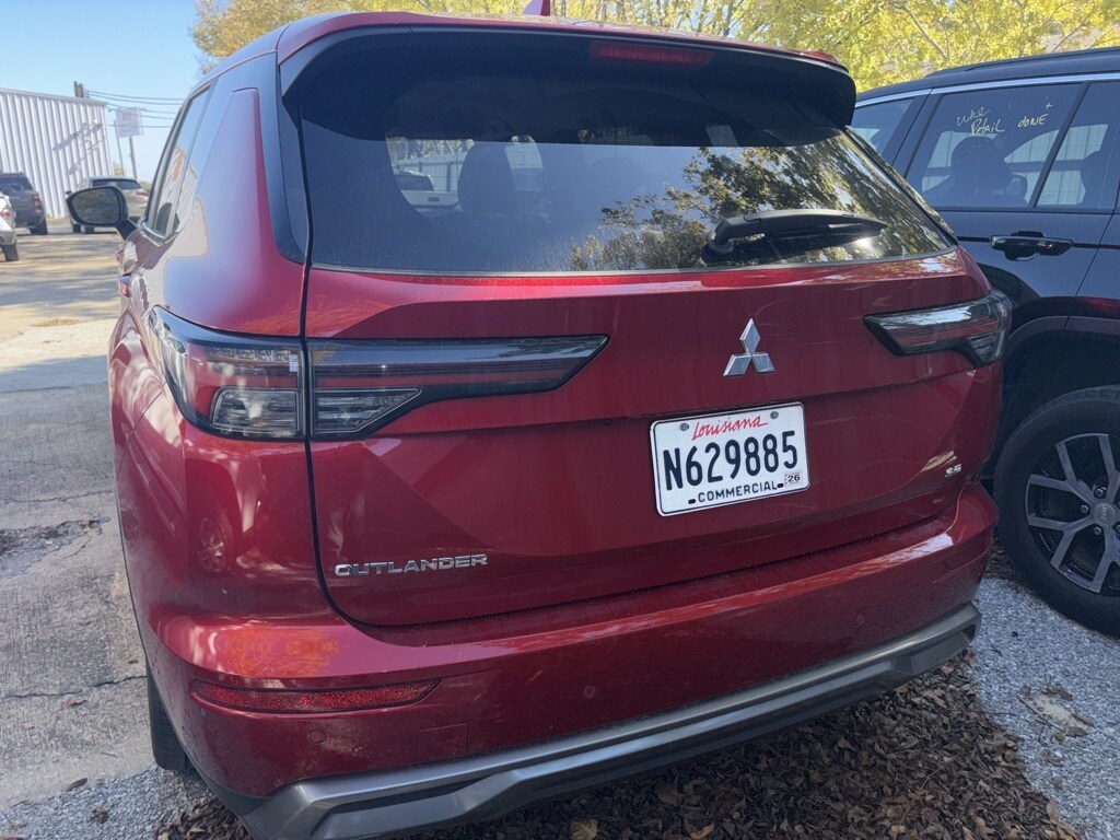 Certified 2025 Mitsubishi Outlander SE SUV