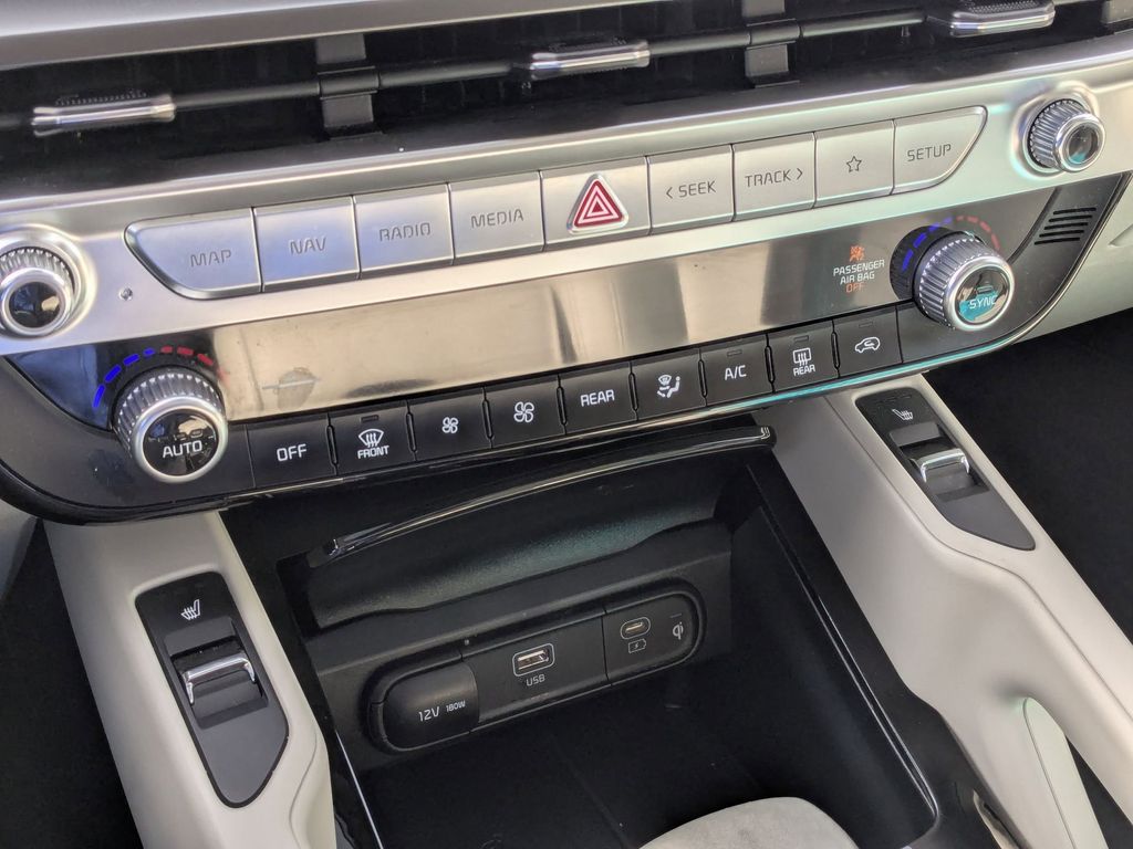 Thumbnail: 2025 Kia Telluride - 22