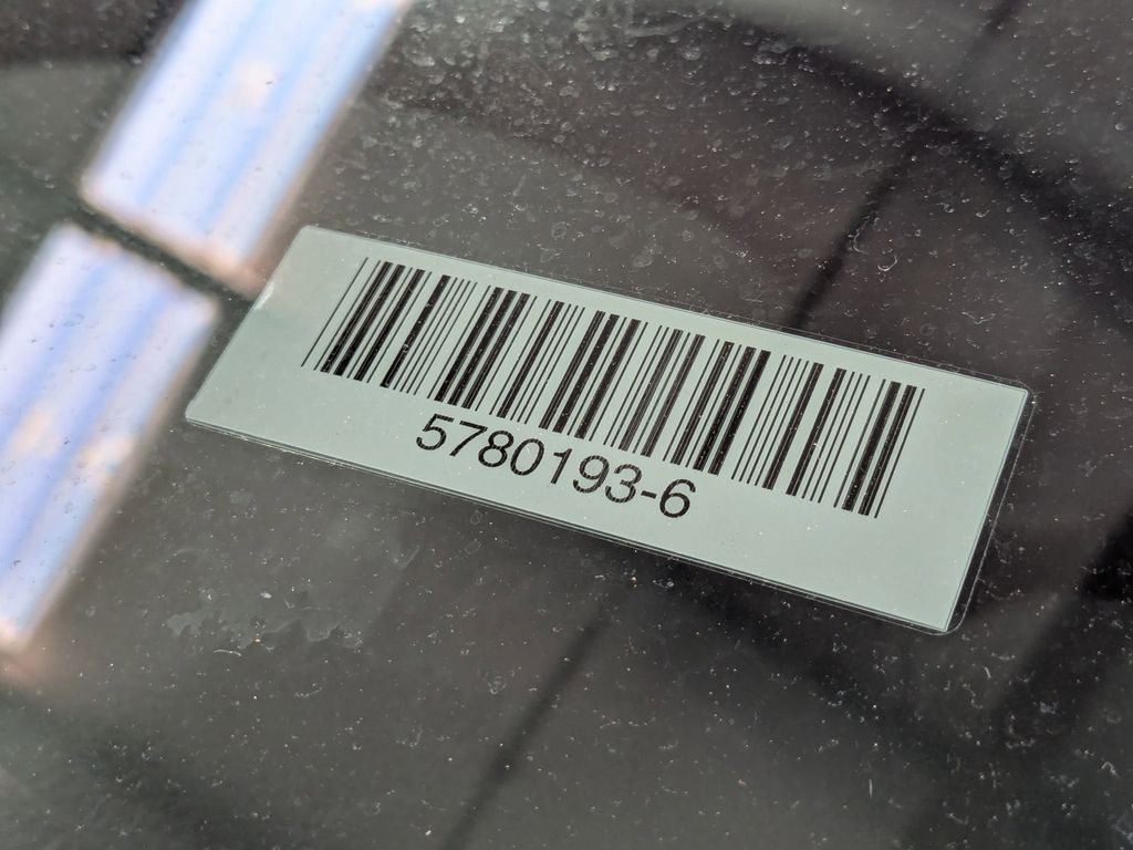 Thumbnail: 2025 Mazda CX-50 - 34