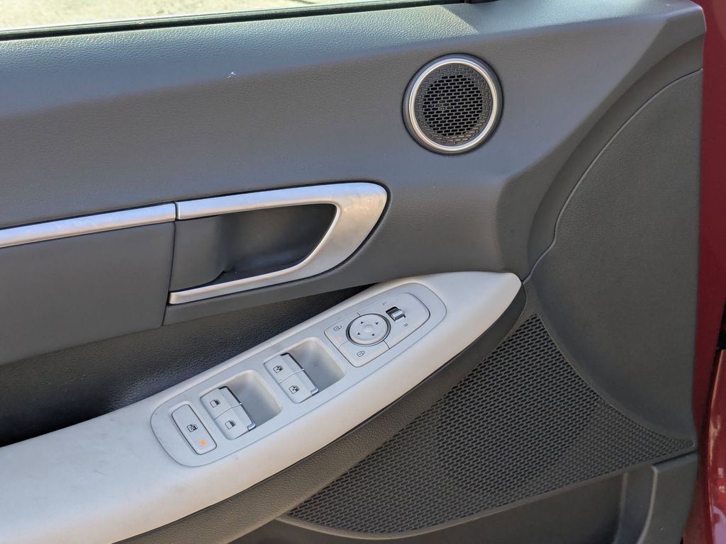 Thumbnail: 2025 Hyundai Sonata - 13