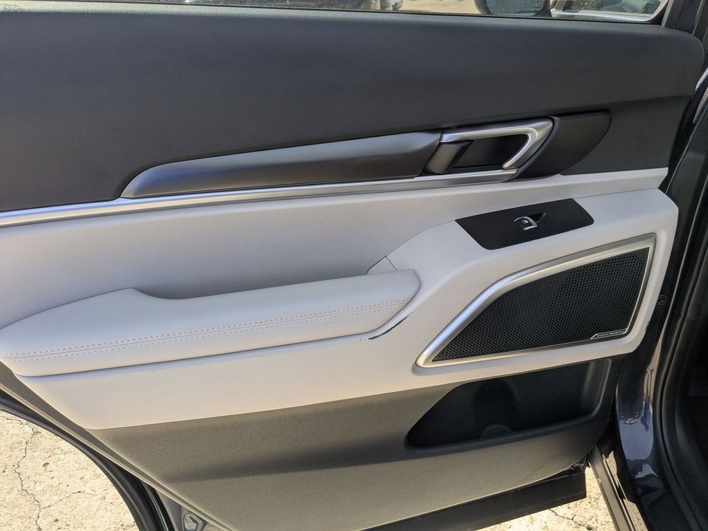 Thumbnail: 2025 Kia Telluride - 25