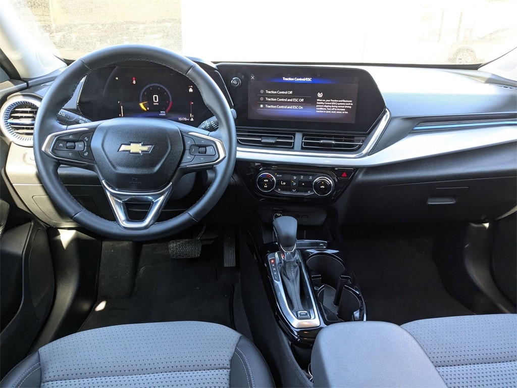 Thumbnail: 2025 Chevrolet Trax - 27