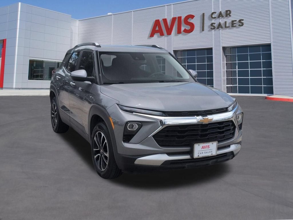Thumbnail: 2025 Chevrolet TrailBlazer - 3