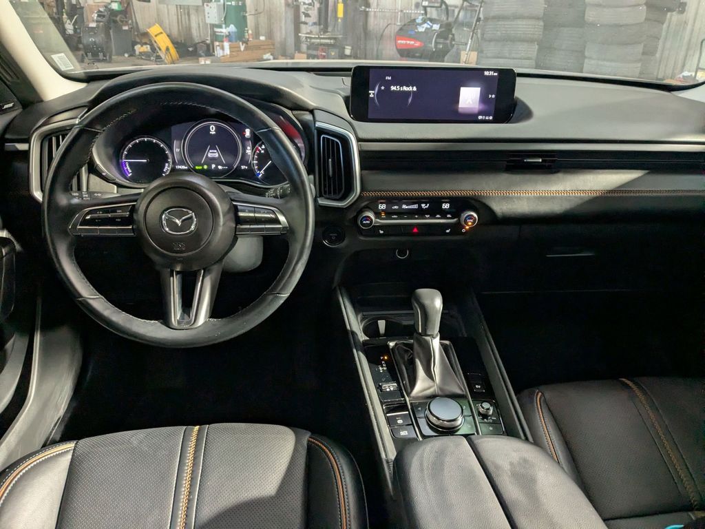 Thumbnail: 2025 Mazda CX-50 - 25