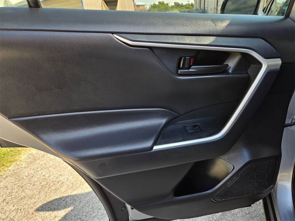 Thumbnail: 2024 Toyota RAV4 - 27