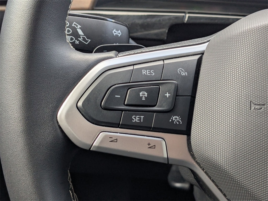 Thumbnail: 2025 Volkswagen Atlas - 16