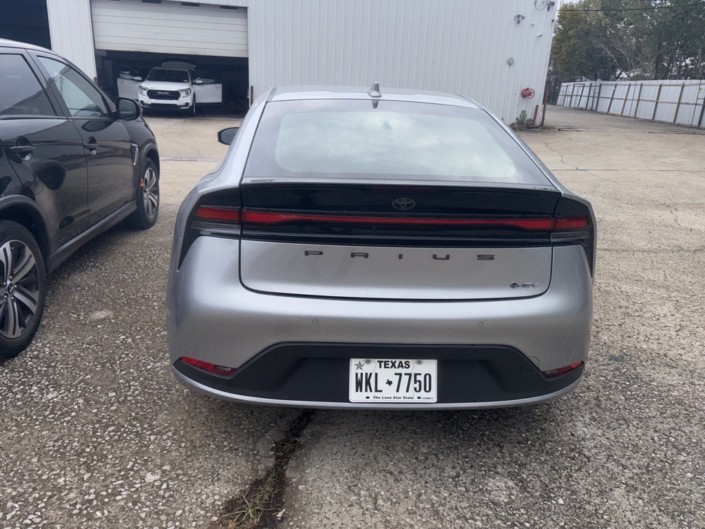 Thumbnail: 2025 Toyota Prius - 8