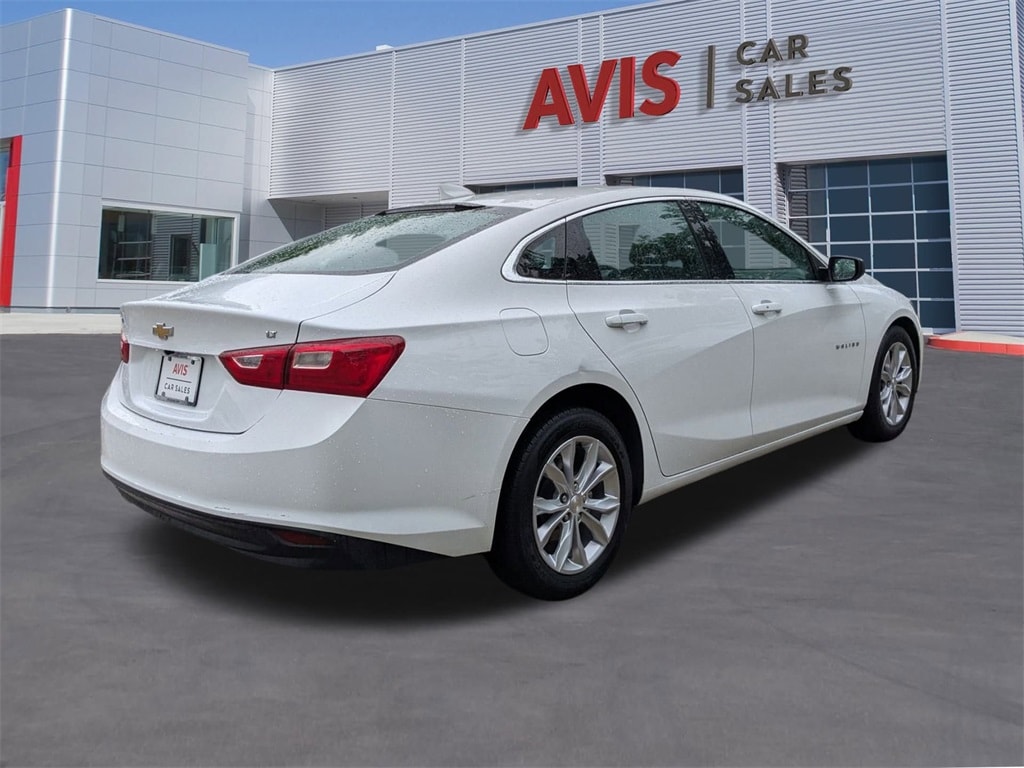 Thumbnail: 2023 Chevrolet Malibu - 6