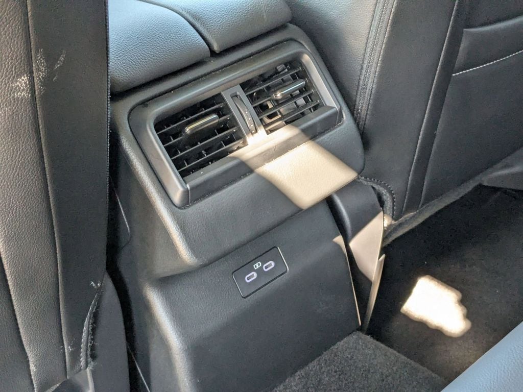 Thumbnail: 2025 Mazda CX-50 - 28