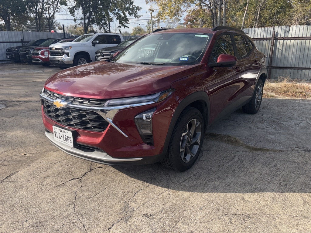 2025 Chevrolet Trax LT's photo