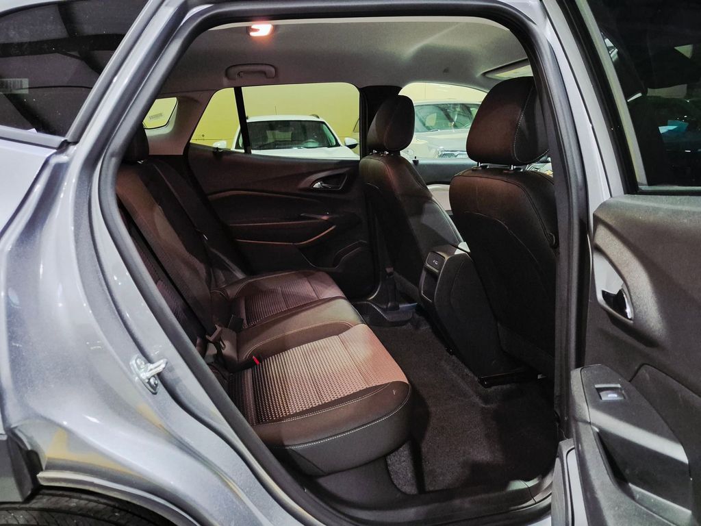 Thumbnail: 2025 Chevrolet Trax - 28