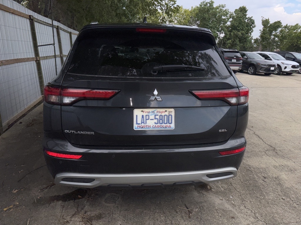 Thumbnail: 2024 Mitsubishi Outlander - 5