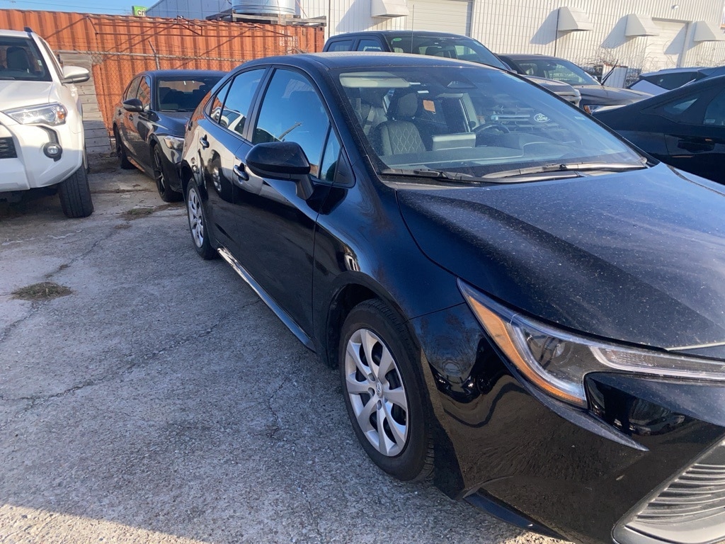 Certified 2025 Toyota Corolla LE Sedan