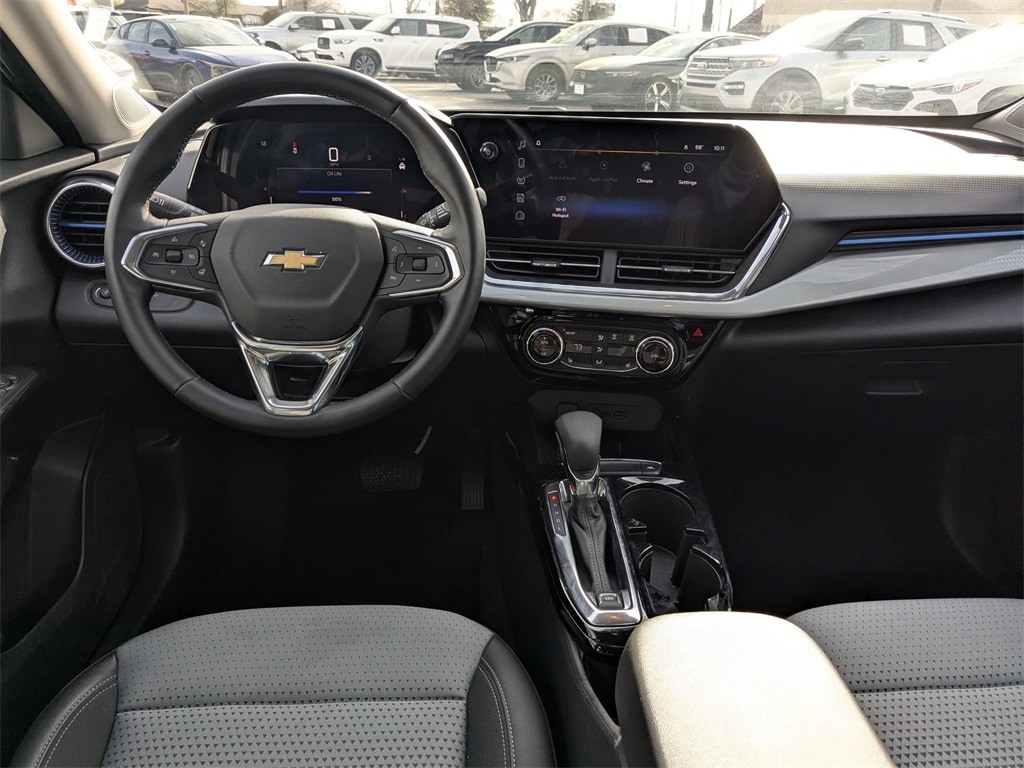 Thumbnail: 2025 Chevrolet Trax - 27