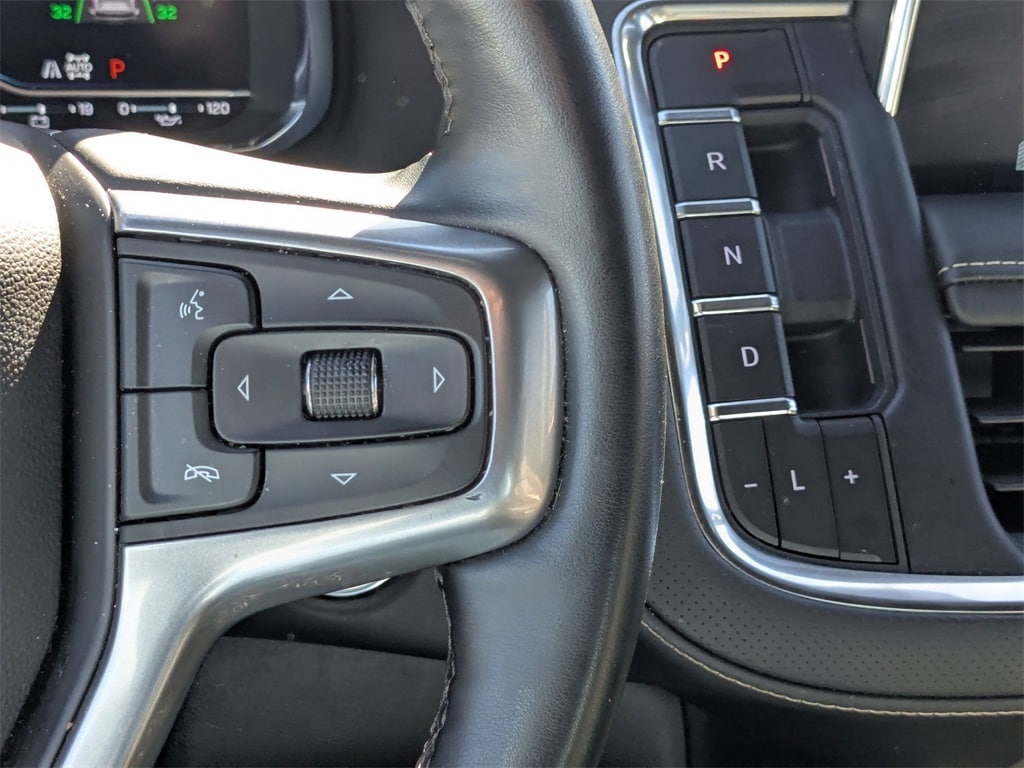 Thumbnail: 2023 Chevrolet Suburban - 17