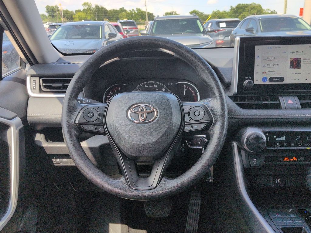 Thumbnail: 2025 Toyota RAV4 - 22