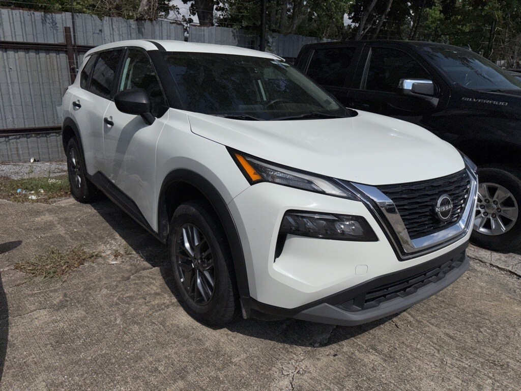 Thumbnail: 2023 Nissan Rogue - 3