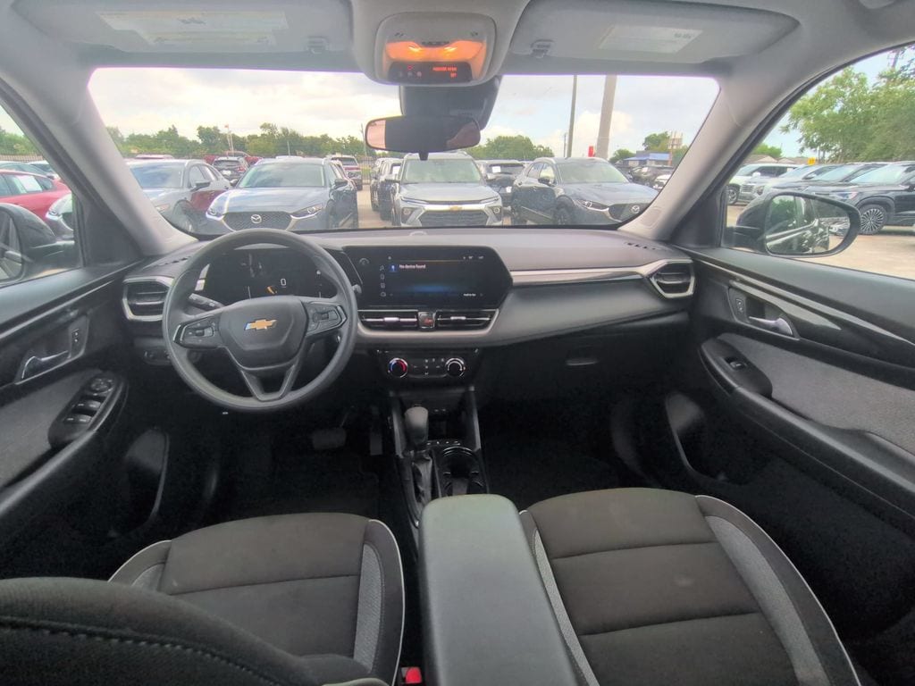 Thumbnail: 2025 Chevrolet TrailBlazer - 25