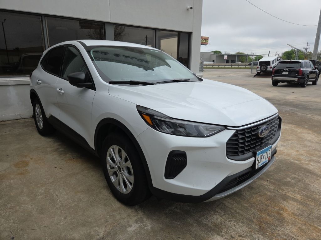 Thumbnail: 2025 Ford Escape - 7