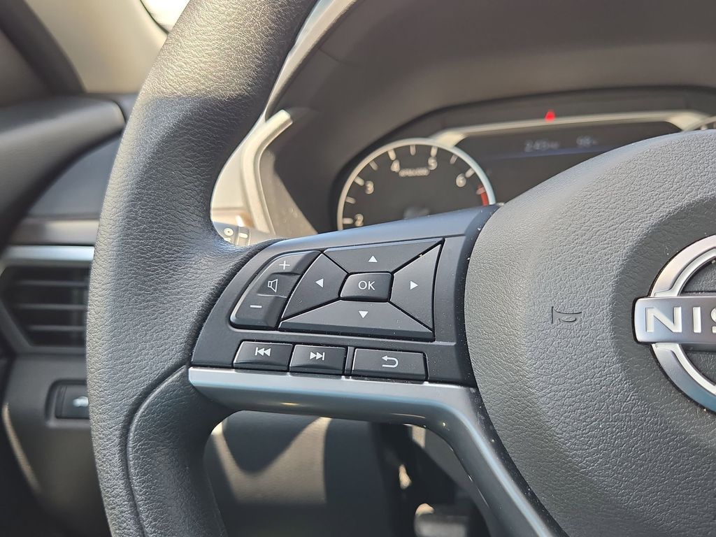 Thumbnail: 2025 Nissan Altima - 20