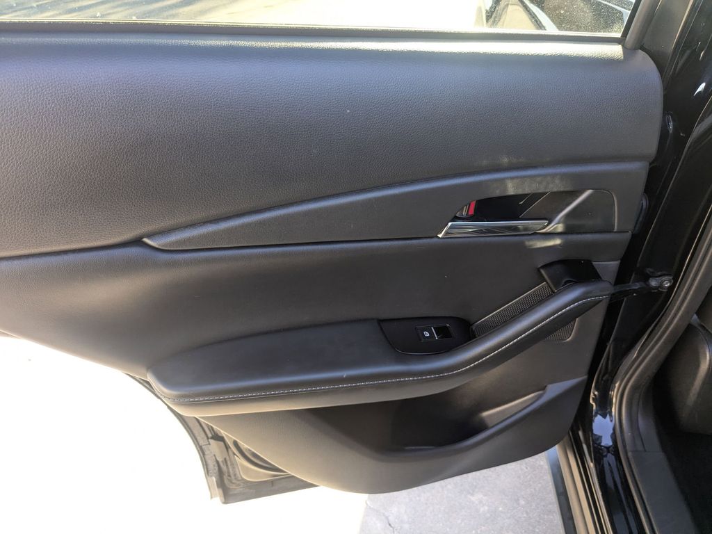 Thumbnail: 2025 Mazda CX-30 - 23