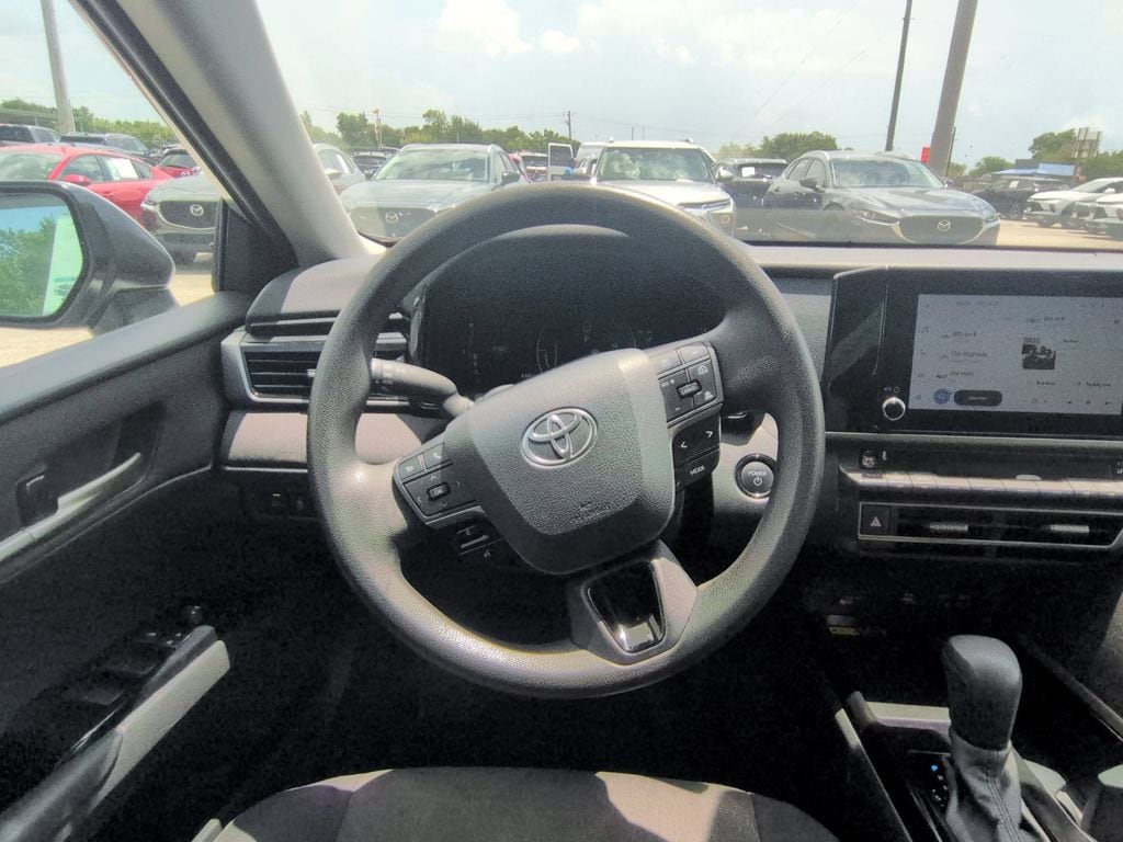 Thumbnail: 2025 Toyota Camry - 22