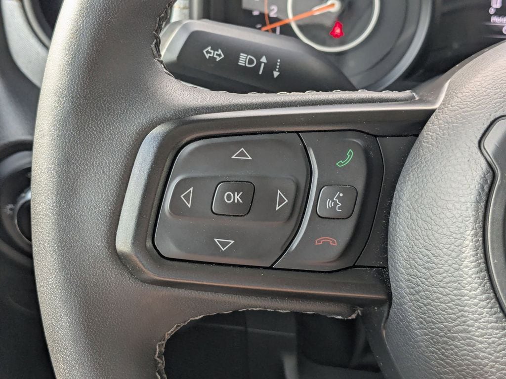 Thumbnail: 2025 Jeep Wrangler - 16