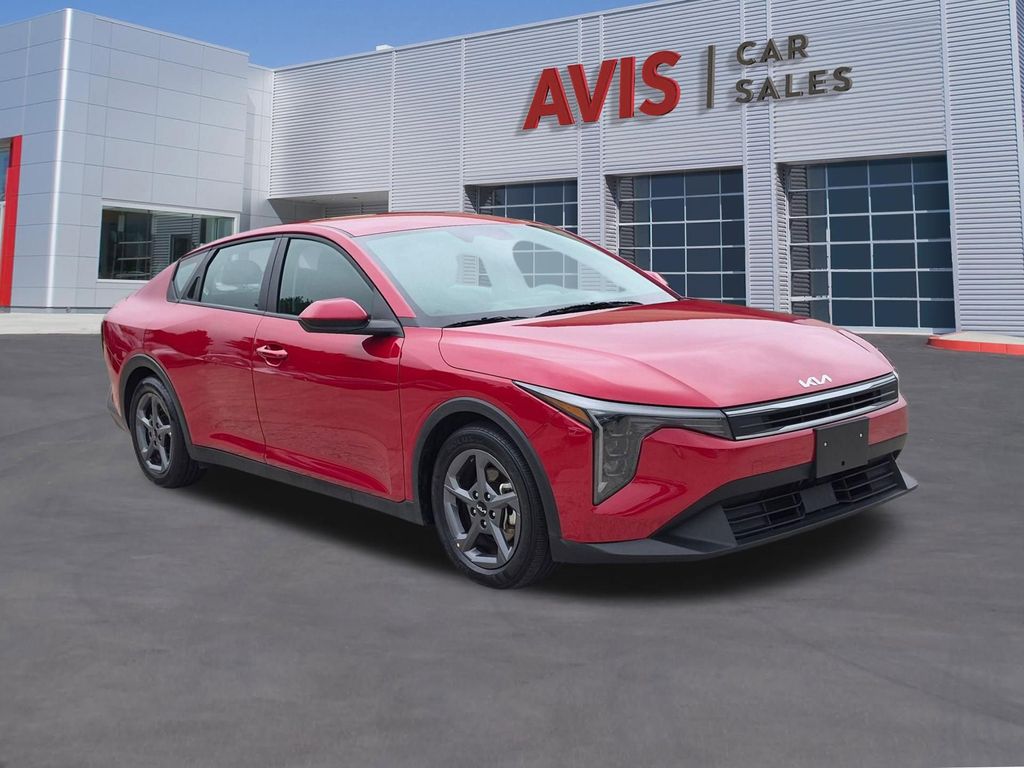Thumbnail: 2025 Kia K4 - 3