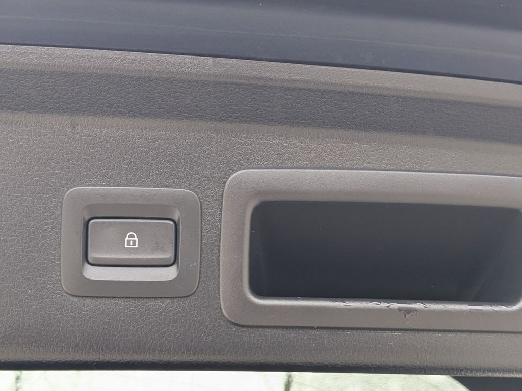 Thumbnail: 2025 Mazda CX-30 - 24