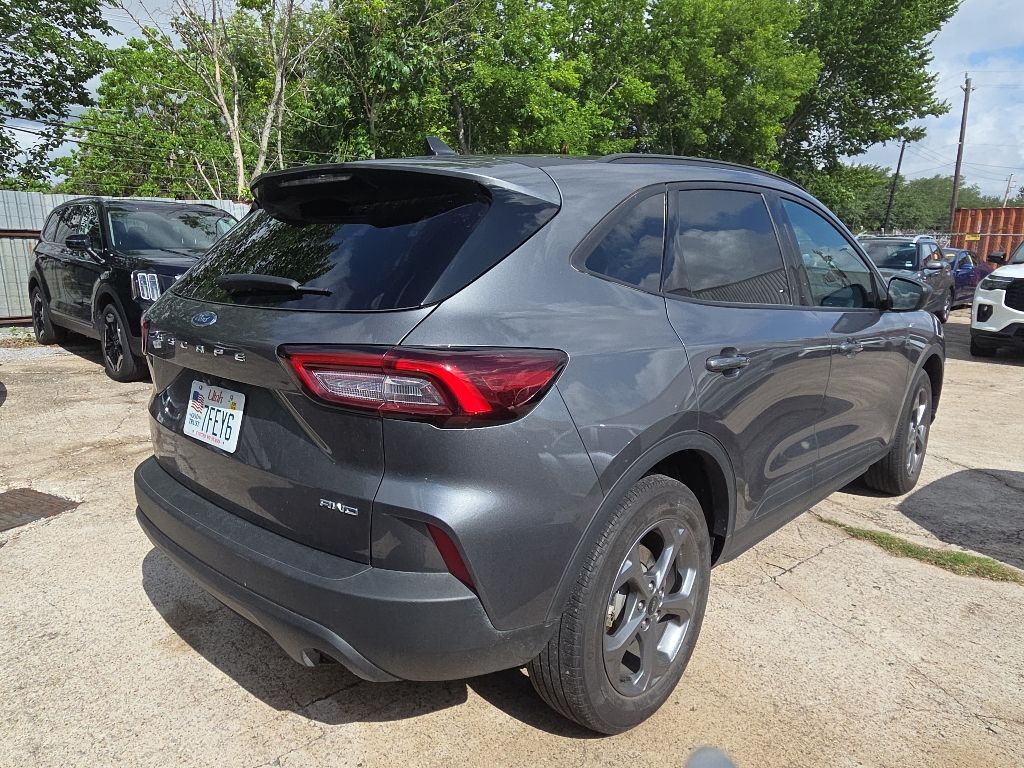 Thumbnail: 2025 Ford Escape - 9