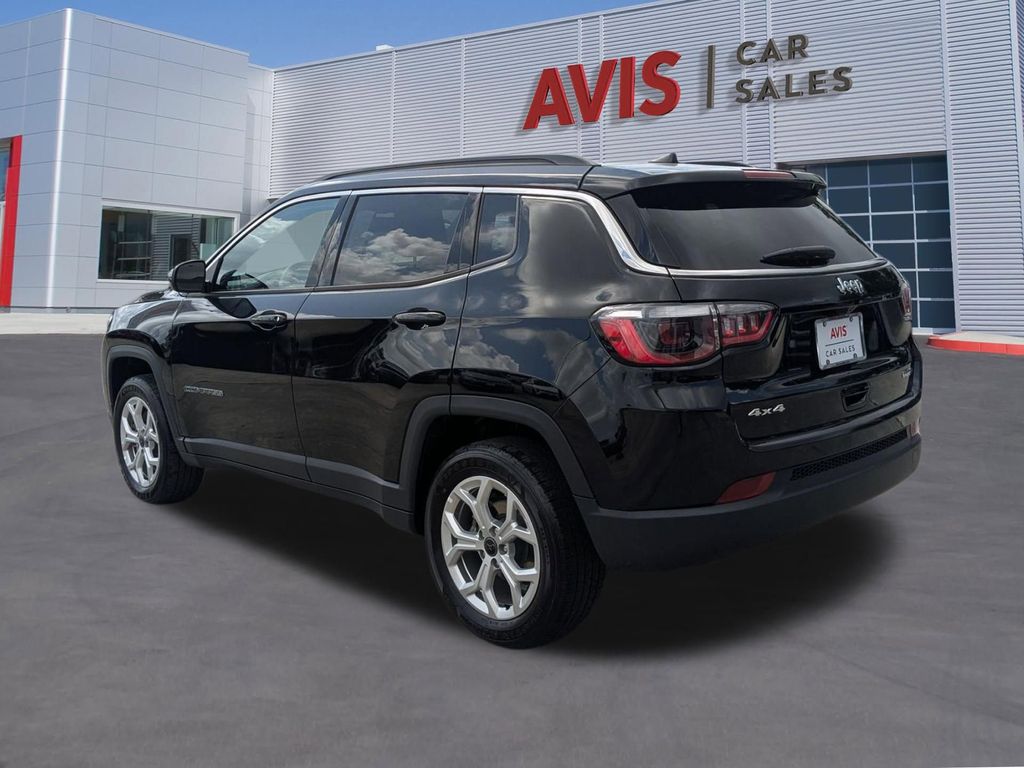 Thumbnail: 2025 Jeep Compass - 9
