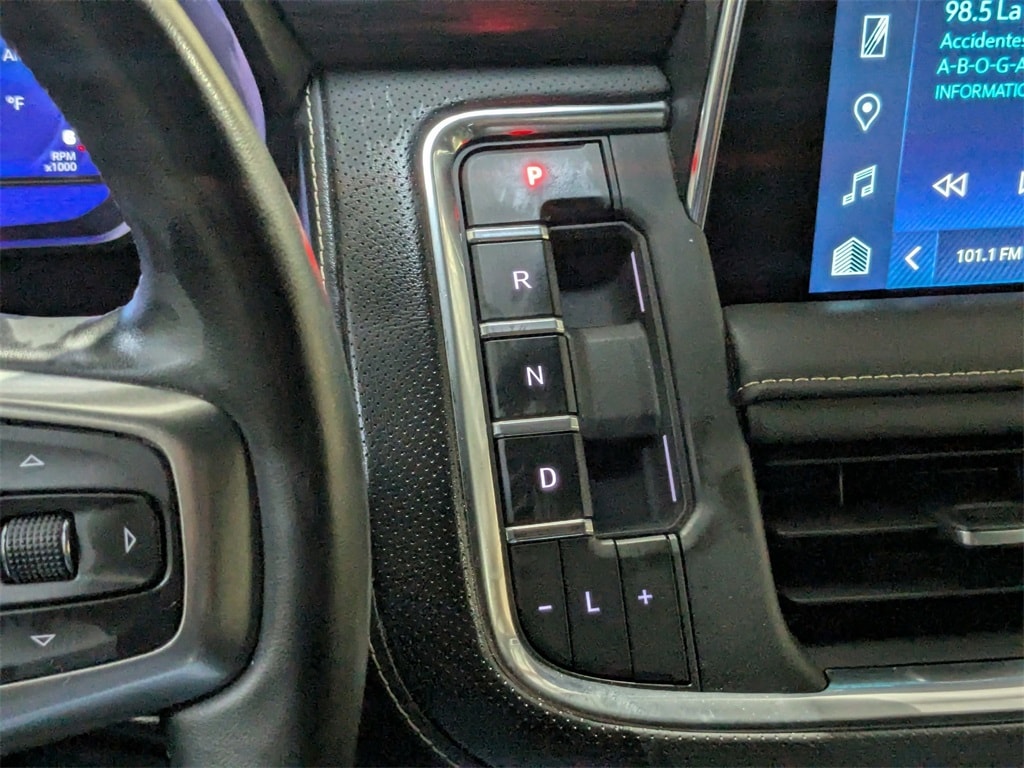 Thumbnail: 2023 Chevrolet Suburban - 17