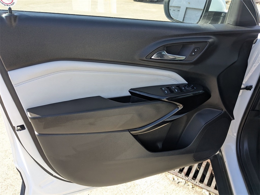 Thumbnail: 2025 Chevrolet Trax - 11