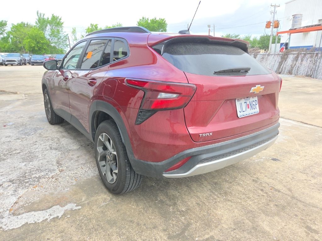 Thumbnail: 2025 Chevrolet Trax - 7