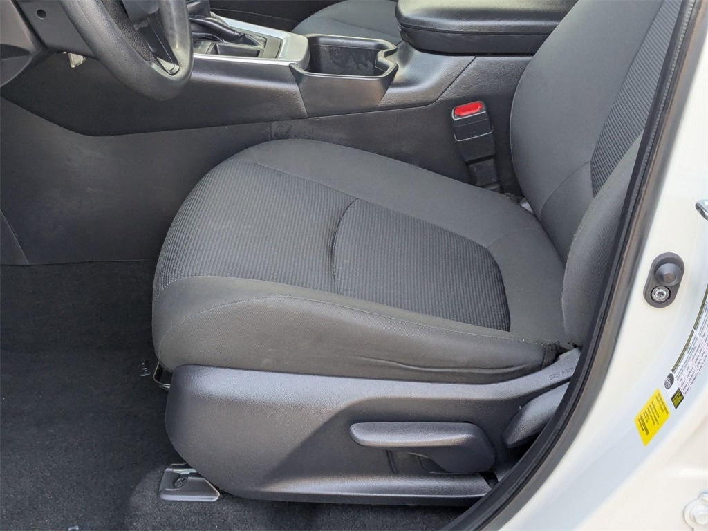 Thumbnail: 2025 Toyota RAV4 - 23