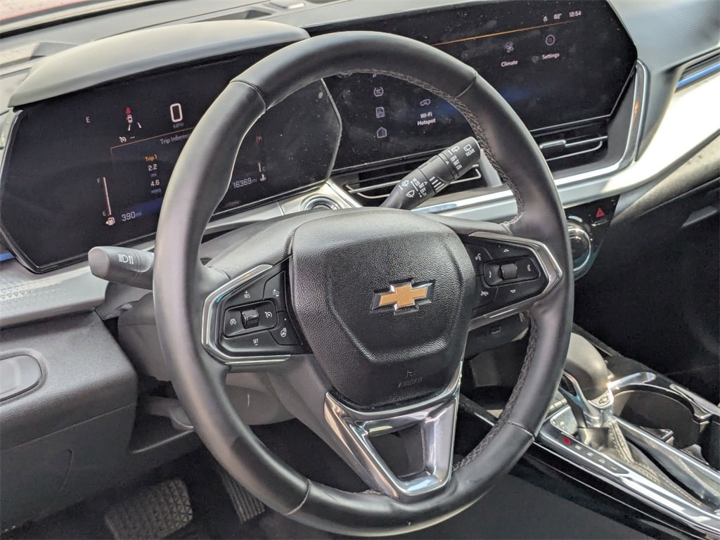 Thumbnail: 2025 Chevrolet Trax - 15